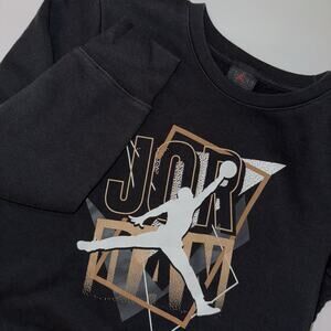 Air Jordan Boys 10-12 Crewneck Pullover Graphic Jumpman Logo MJ Black Sweatshirt